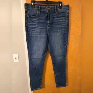 American Eagle Super High-Rise Jegging